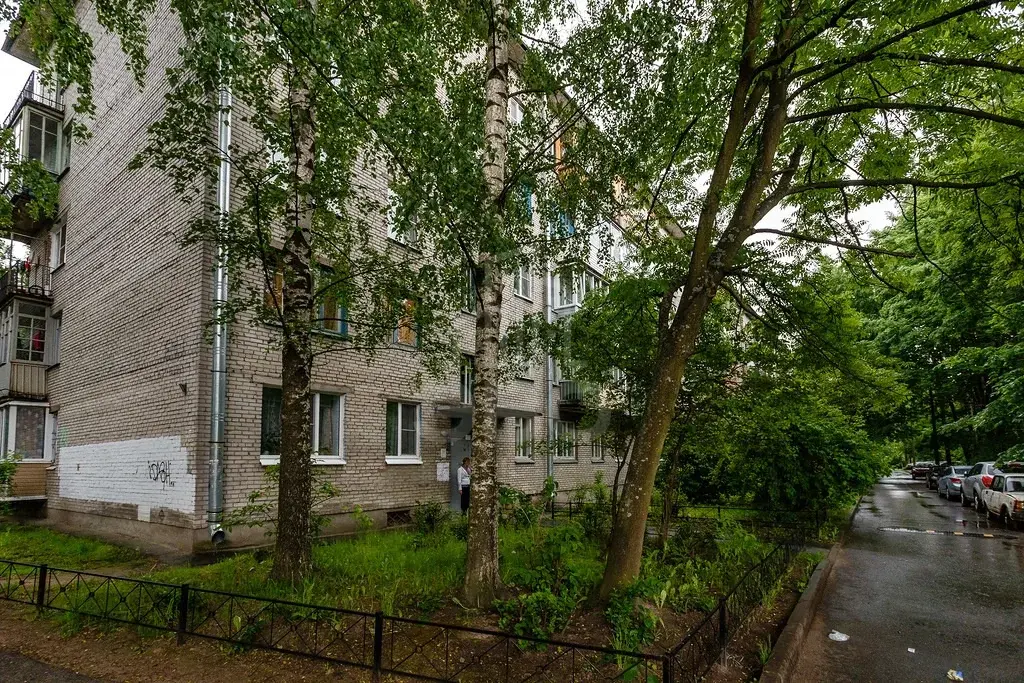 однокомнатная квартира в Санкт-Петербурге по адресу: Полевая ул., 20