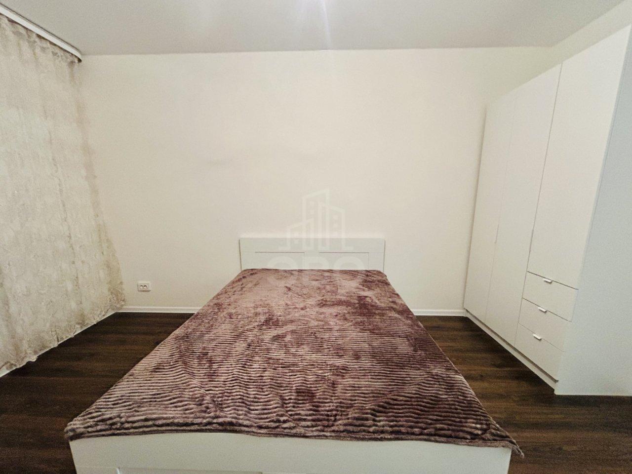 трехкомнатная квартира в Санкт-Петербурге по адресу: Дальневосточный проспект, 37, к 2, строение 1