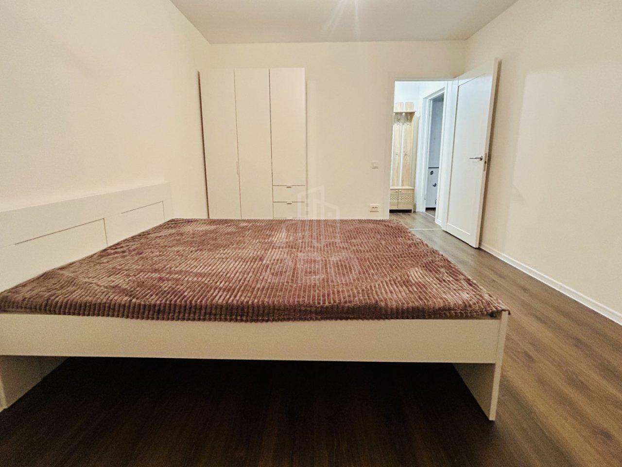 трехкомнатная квартира в Санкт-Петербурге по адресу: Дальневосточный проспект, 37, к 2, строение 1