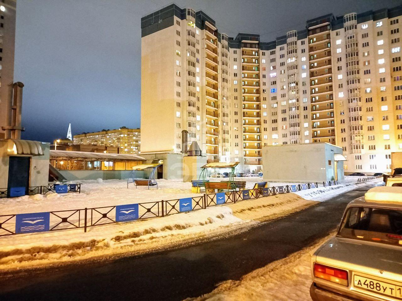 однокомнатная квартира в Санкт-Петербурге по адресу: Богатырский проспект, 52, к 1