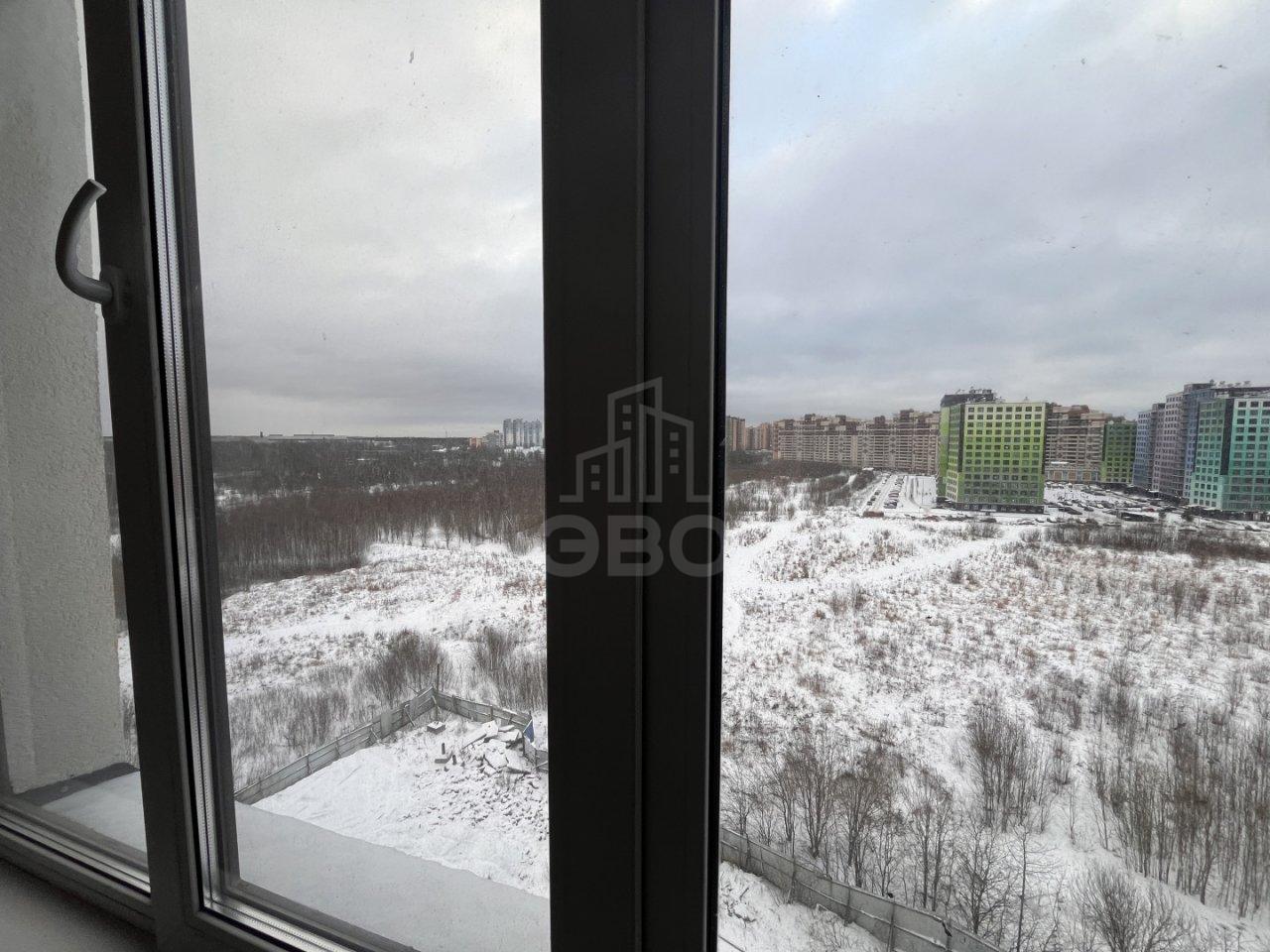 трехкомнатная квартира в Ленинградской области по адресу: Шоссе в Лаврики ул., 93