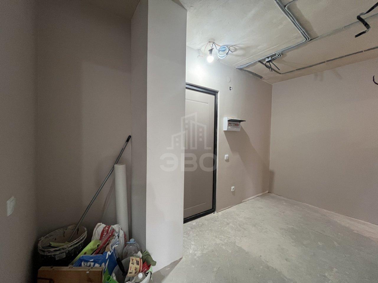 трехкомнатная квартира в Ленинградской области по адресу: Шоссе в Лаврики ул., 93