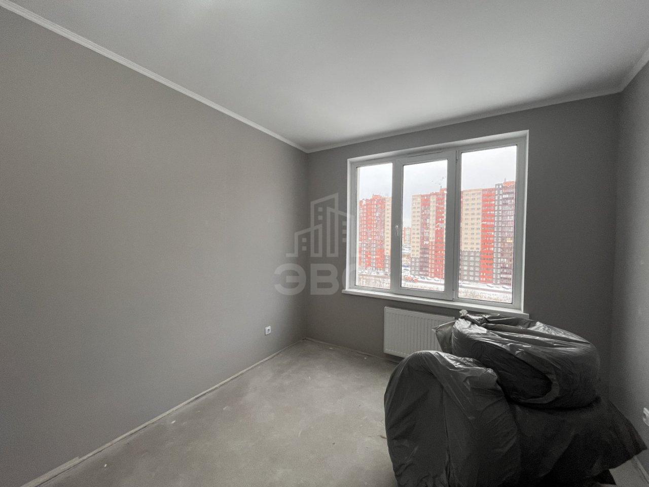 трехкомнатная квартира в Ленинградской области по адресу: Шоссе в Лаврики ул., 93