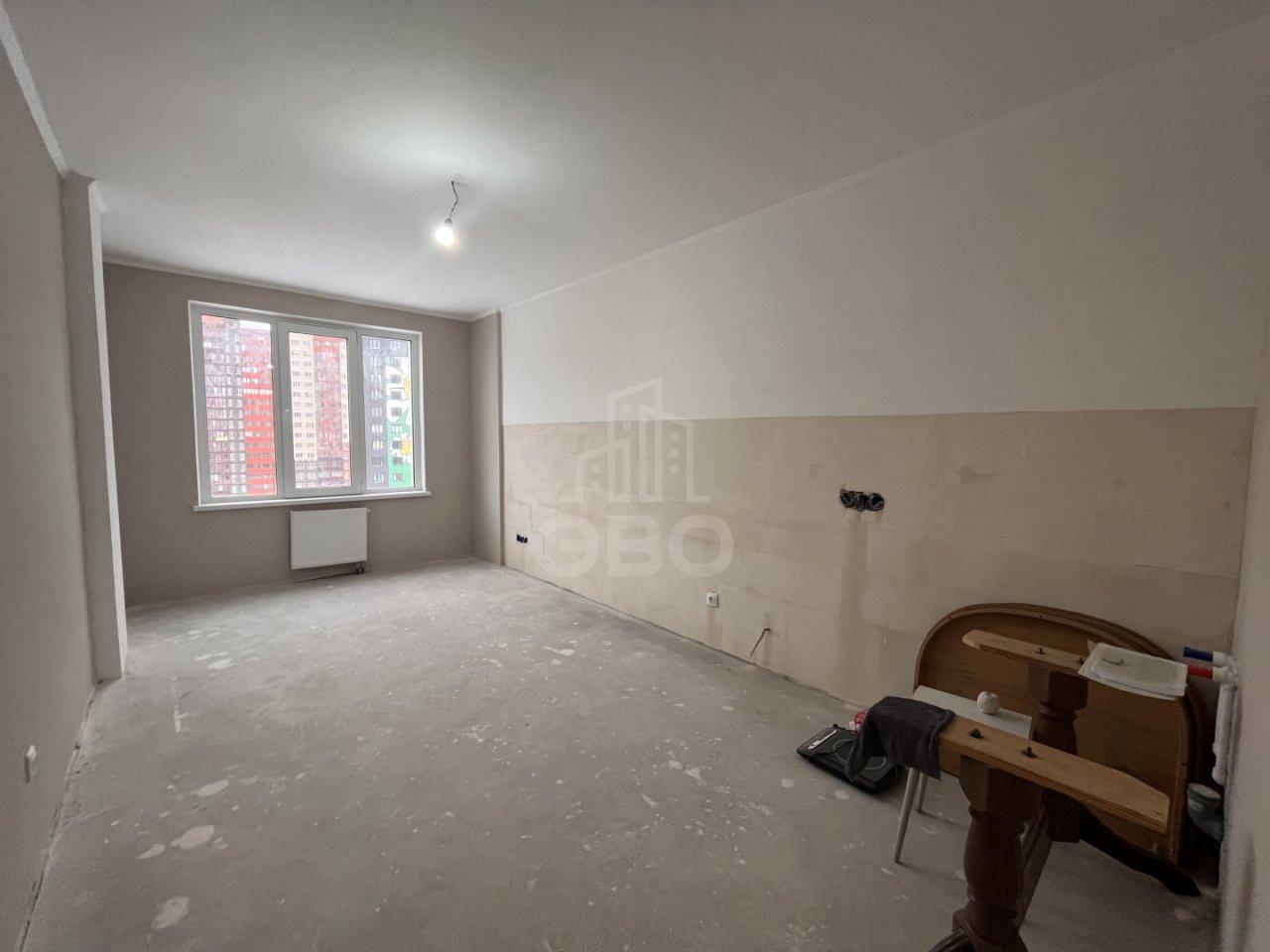 трехкомнатная квартира в Ленинградской области по адресу: Шоссе в Лаврики ул., 93