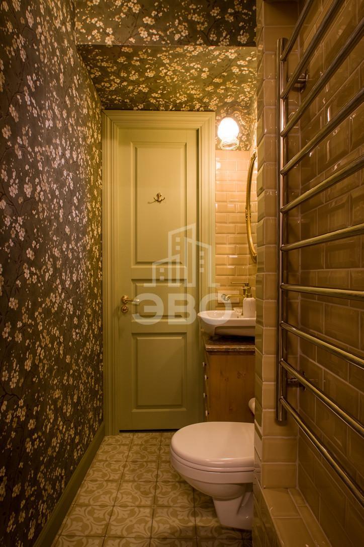 трехкомнатная квартира в Санкт-Петербурге по адресу: Кирочная ул., 49