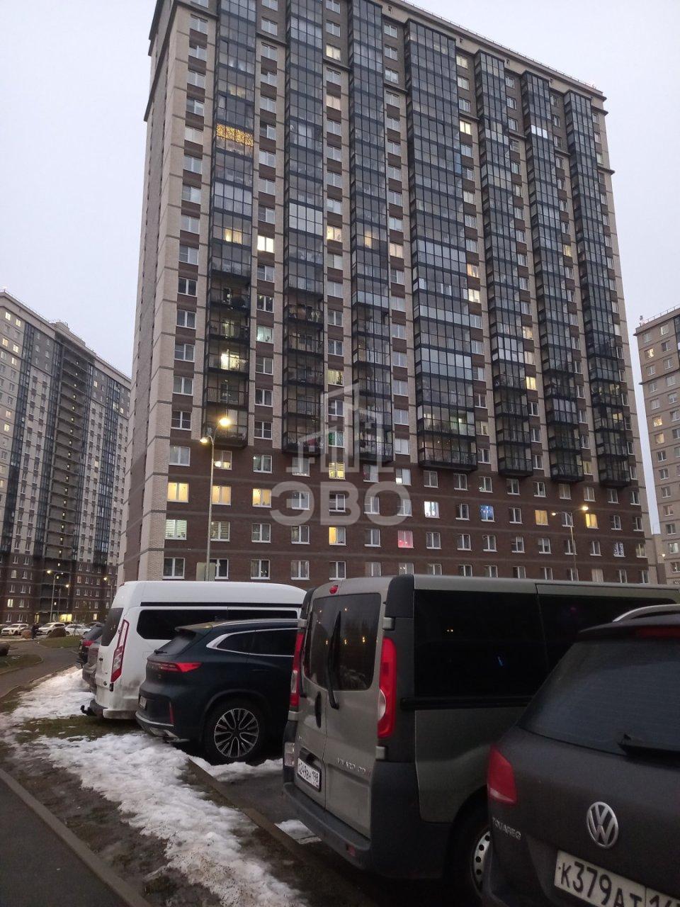 двухкомнатная квартира в Санкт-Петербурге по адресу: Ивинская ул., 17, к 1