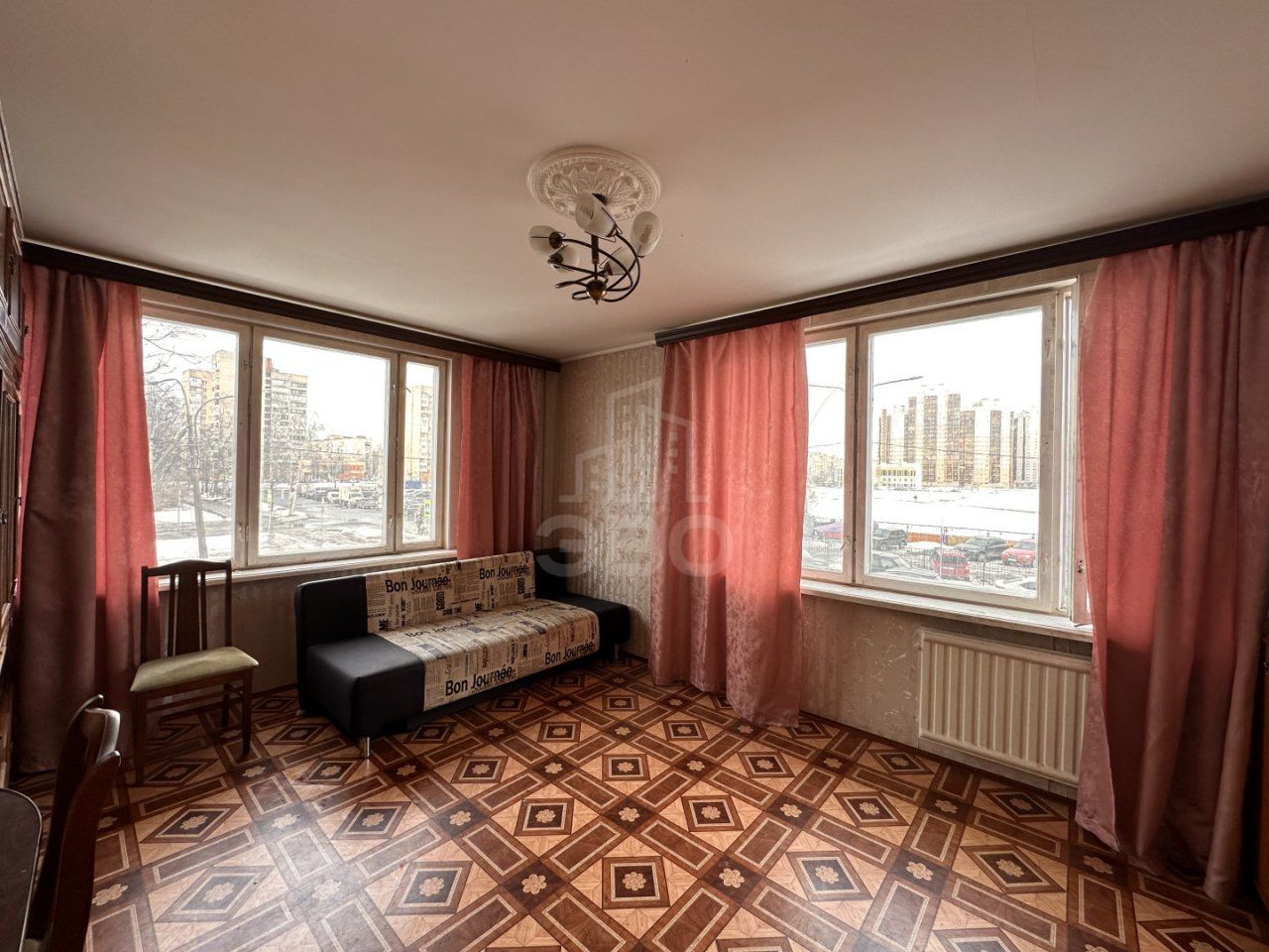 двухкомнатная квартира в Санкт-Петербурге по адресу: Купчинская ул., 8, к 1