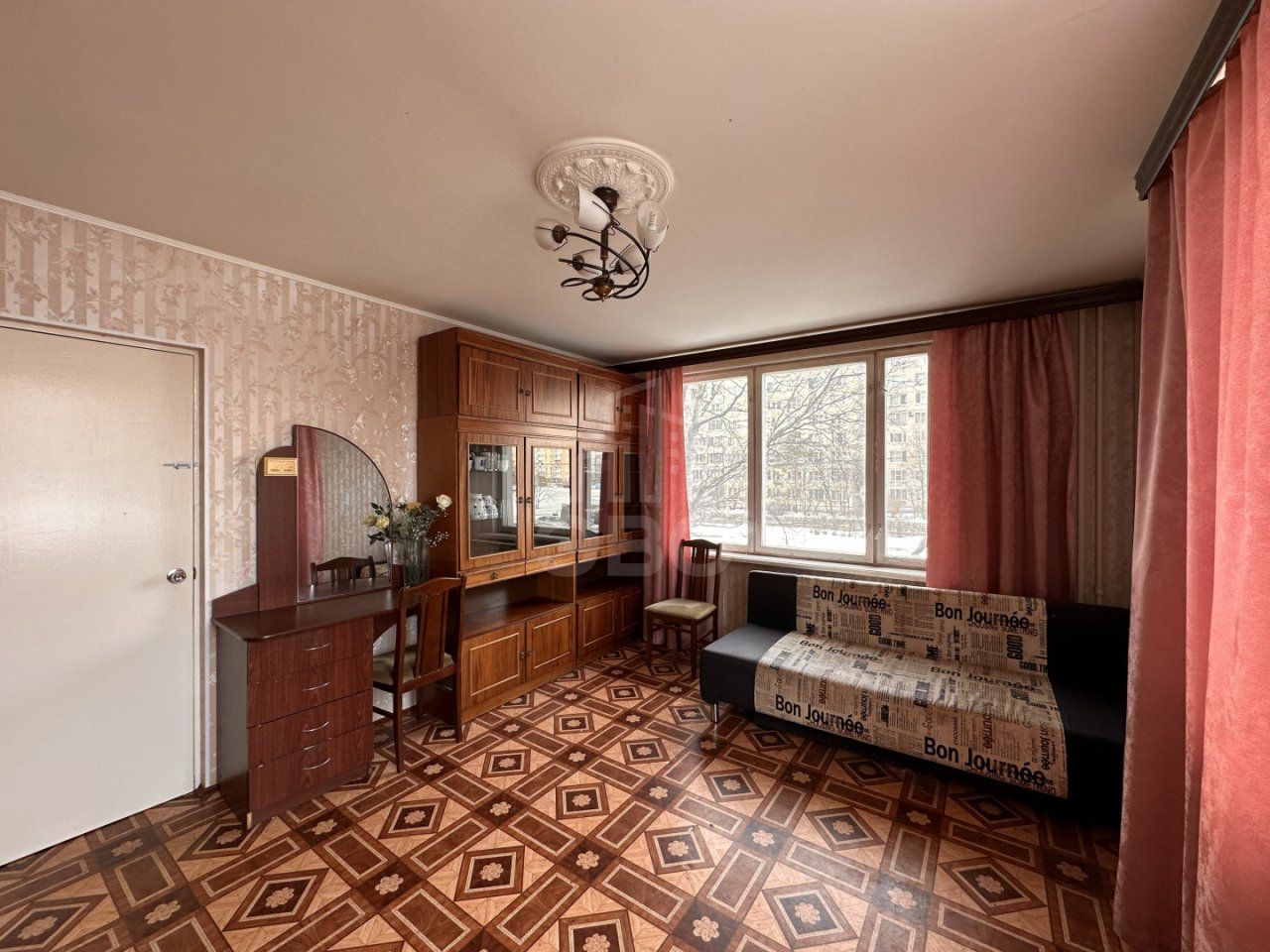 двухкомнатная квартира в Санкт-Петербурге по адресу: Купчинская ул., 8, к 1