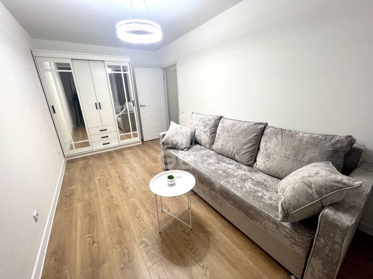 однокомнатная квартира в Санкт-Петербурге по адресу: Екатерининская ул., 19