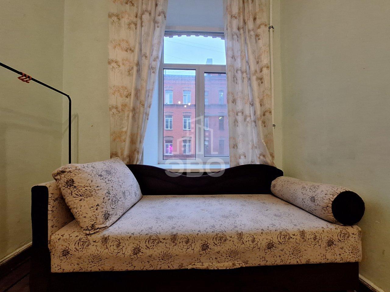 комната в Санкт-Петербурге по адресу: Нарвский проспект, 9, к 3