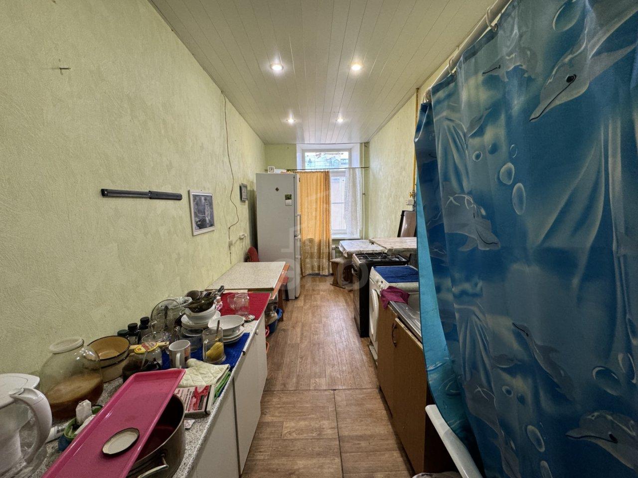 трехкомнатная квартира в Санкт-Петербурге по адресу: Таврическая ул., 31, литера Б