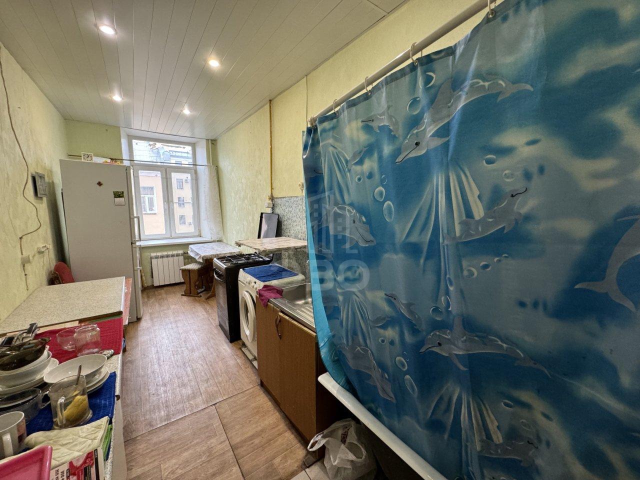 трехкомнатная квартира в Санкт-Петербурге по адресу: Таврическая ул., 31, литера Б