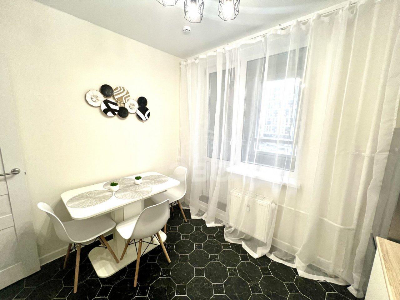 однокомнатная квартира в Санкт-Петербурге по адресу: Екатерининская ул., 19