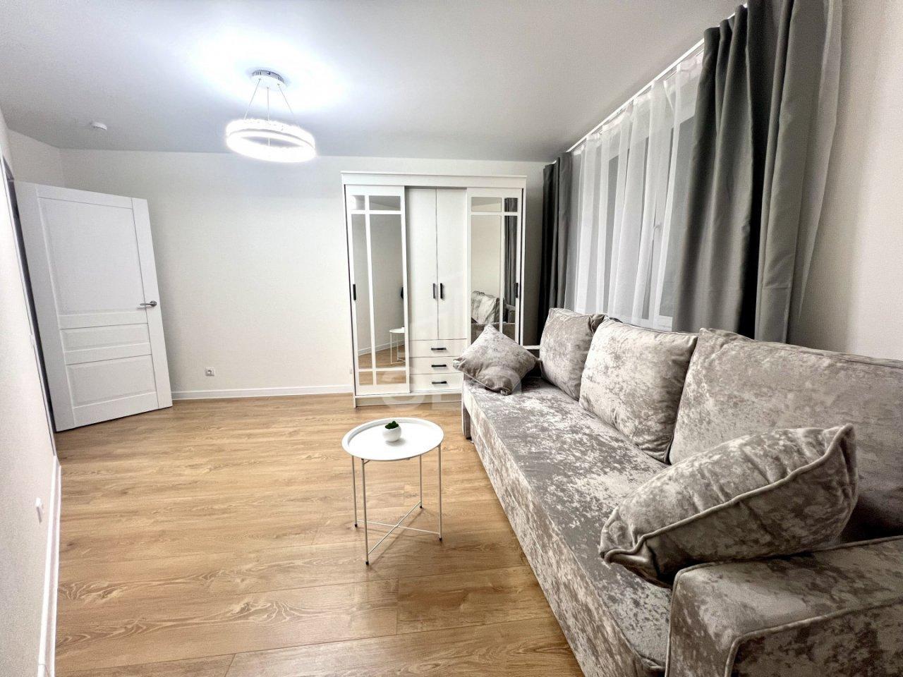 однокомнатная квартира в Санкт-Петербурге по адресу: Екатерининская ул., 19