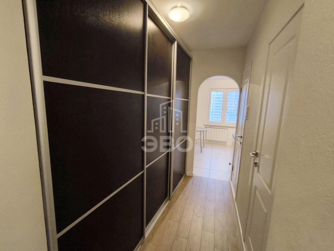 двухкомнатная квартира в Санкт-Петербурге по адресу: Шуваловский проспект, 90, к 1