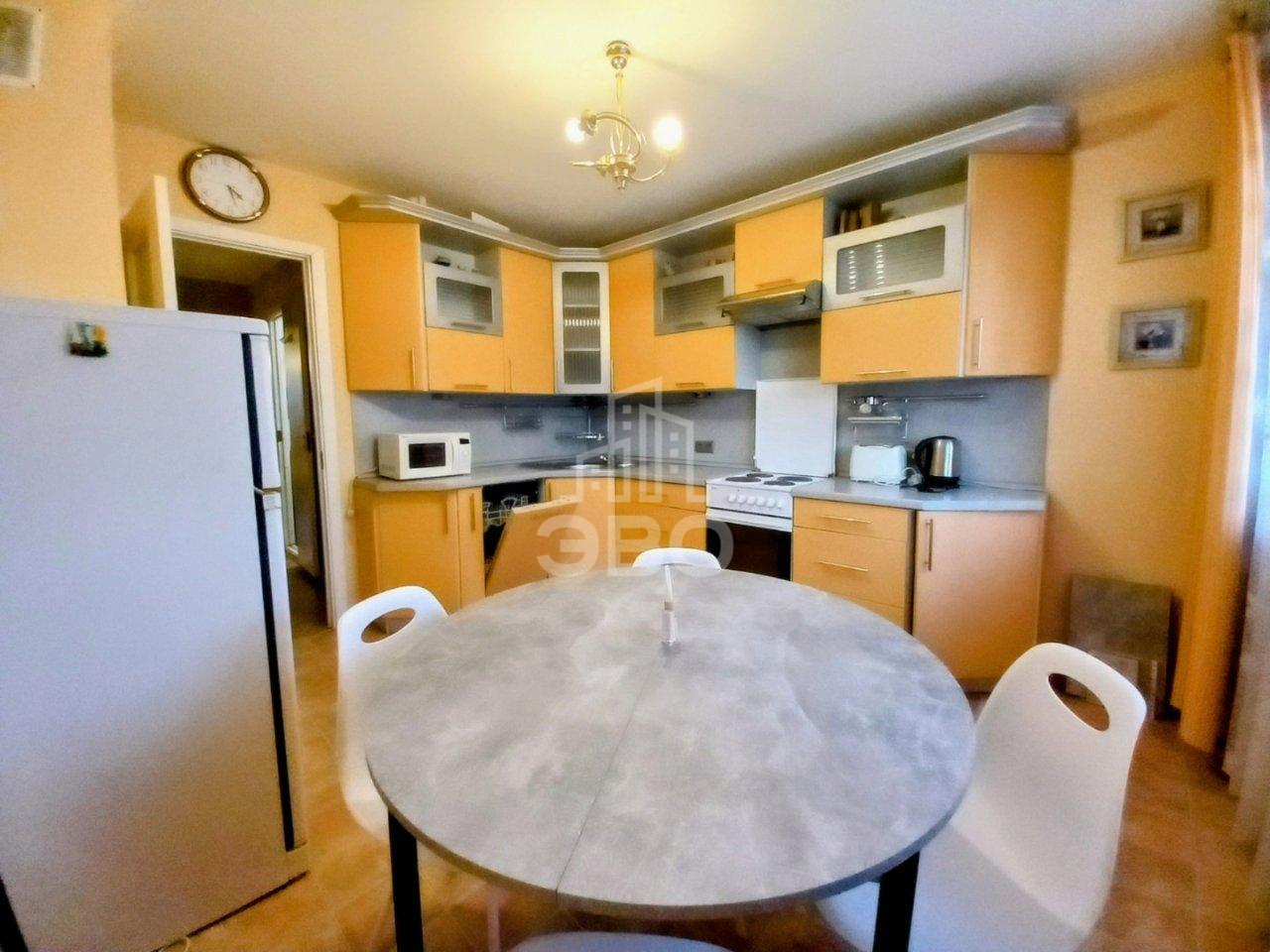 двухкомнатная квартира в Санкт-Петербурге по адресу: Серебристый б-р., 23, к 2