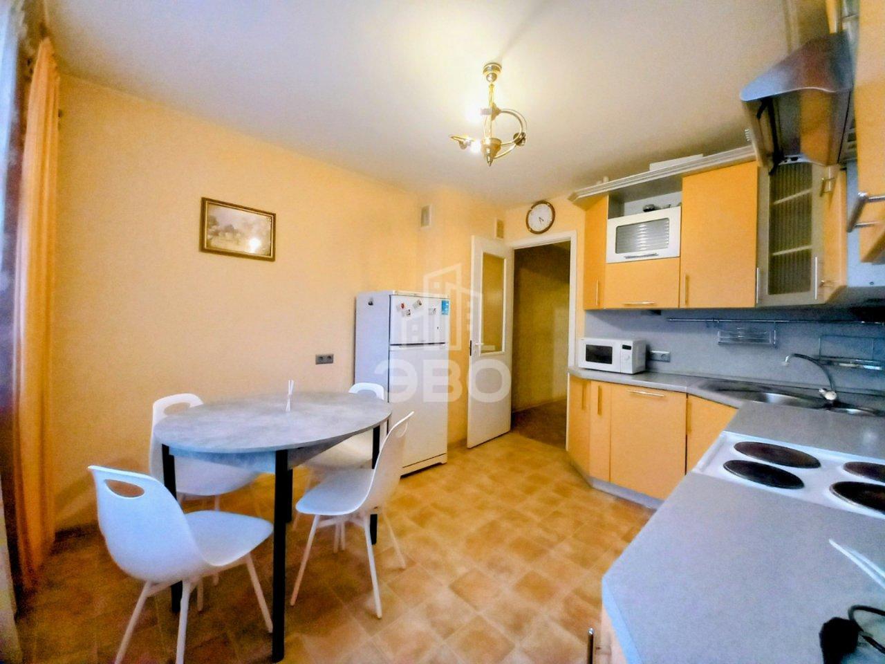 двухкомнатная квартира в Санкт-Петербурге по адресу: Серебристый б-р., 23, к 2