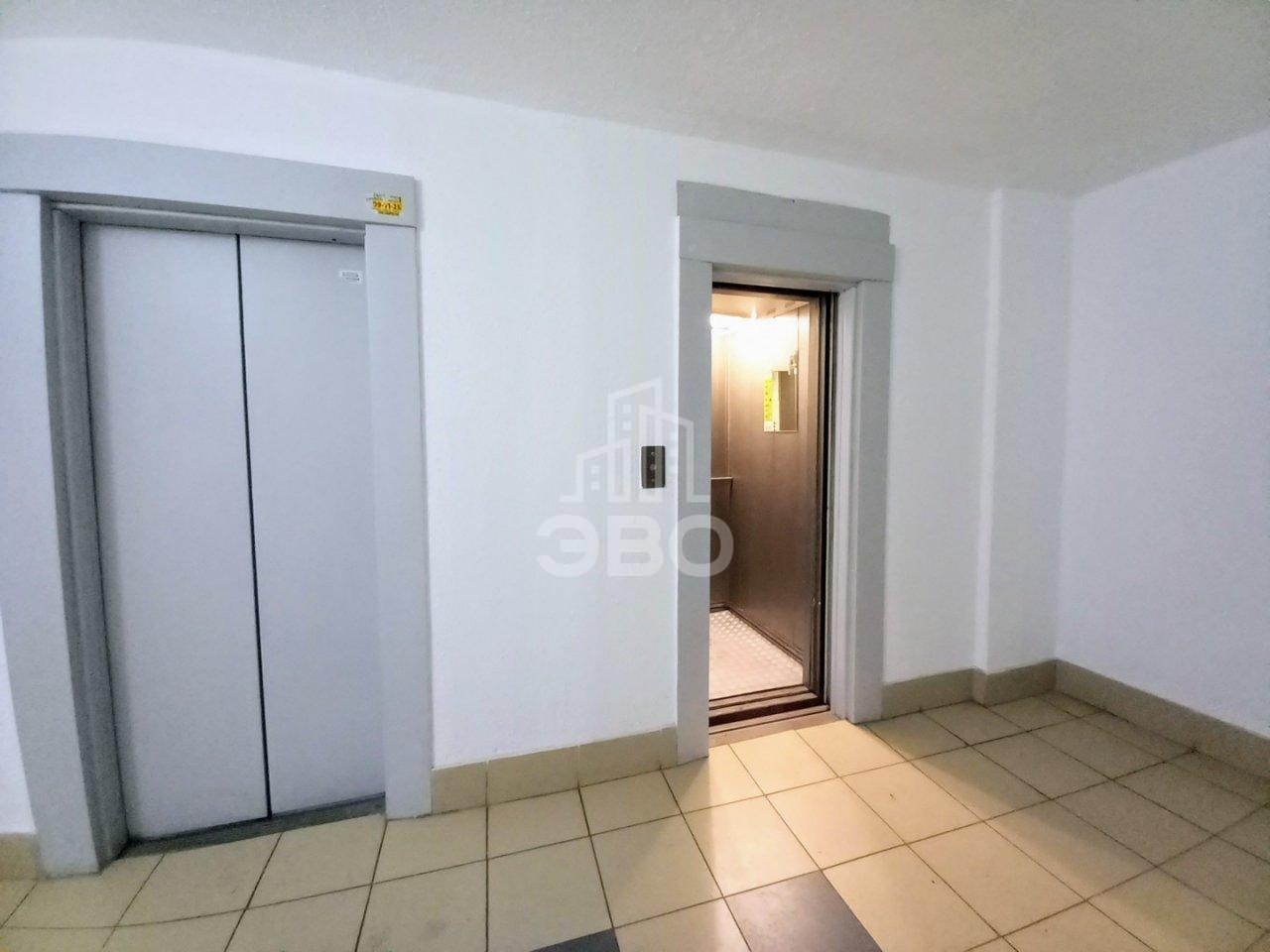 двухкомнатная квартира в Санкт-Петербурге по адресу: Серебристый б-р., 23, к 2