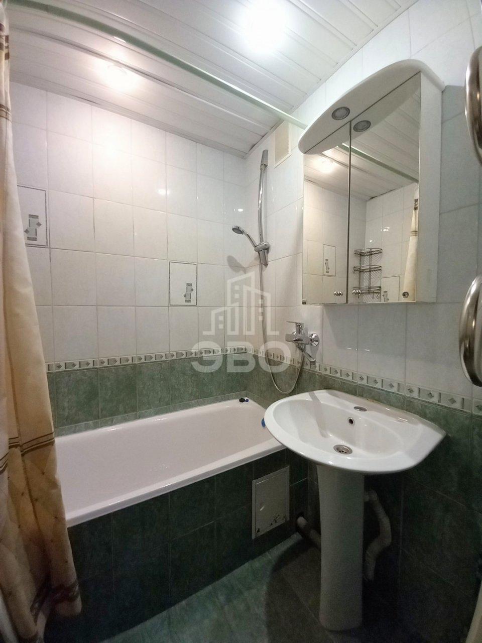 двухкомнатная квартира в Санкт-Петербурге по адресу: Серебристый б-р., 23, к 2