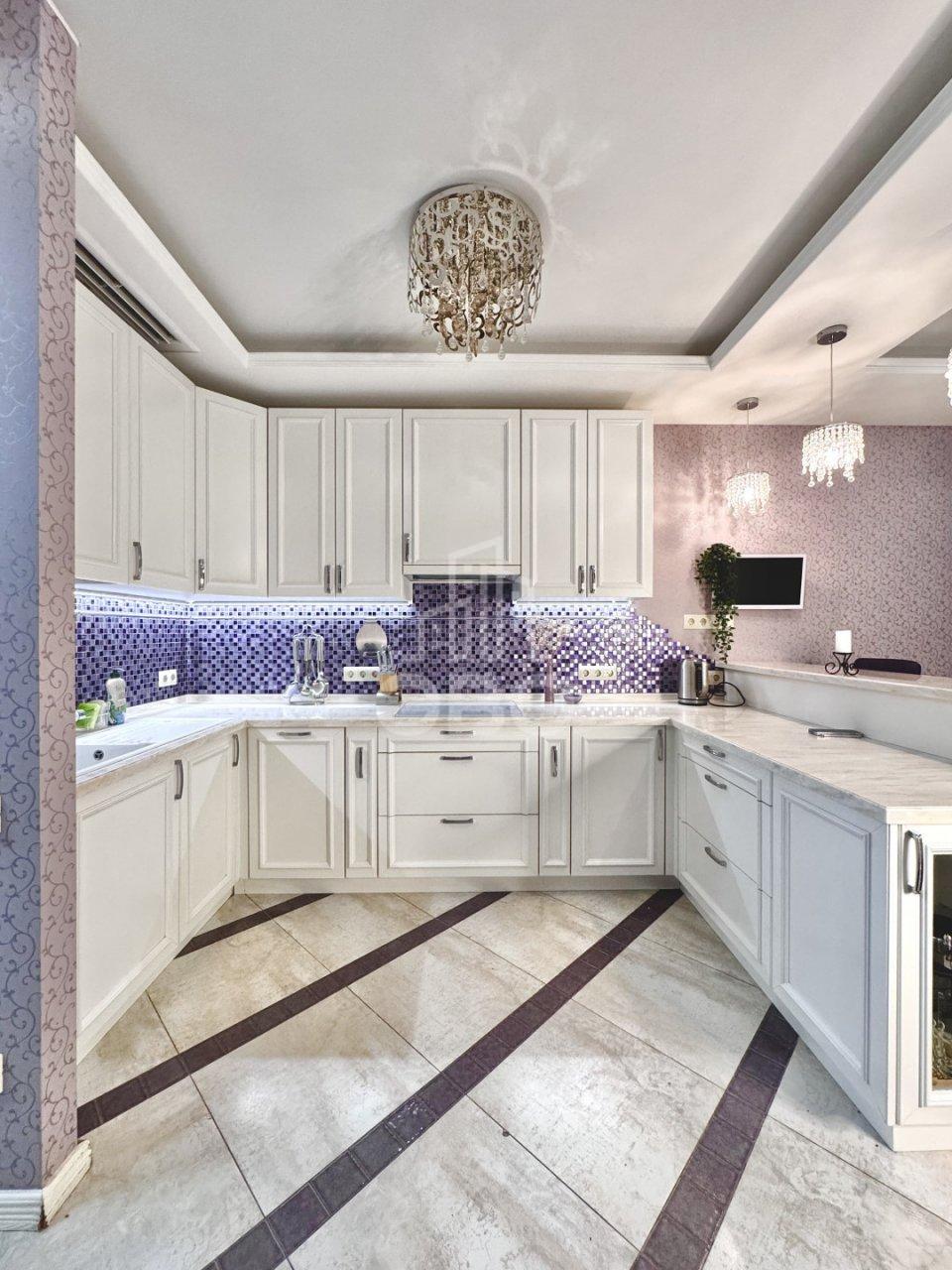 однокомнатная квартира в Санкт-Петербурге по адресу: Реки Смоленки наб., 35, к 1