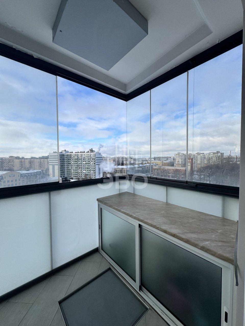 однокомнатная квартира в Санкт-Петербурге по адресу: Реки Смоленки наб., 35, к 1