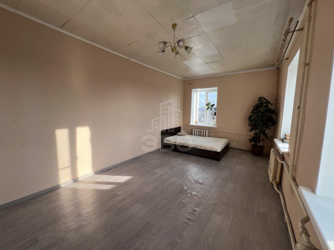 трехкомнатная квартира в Санкт-Петербурге по адресу: Панфилова ул., 26