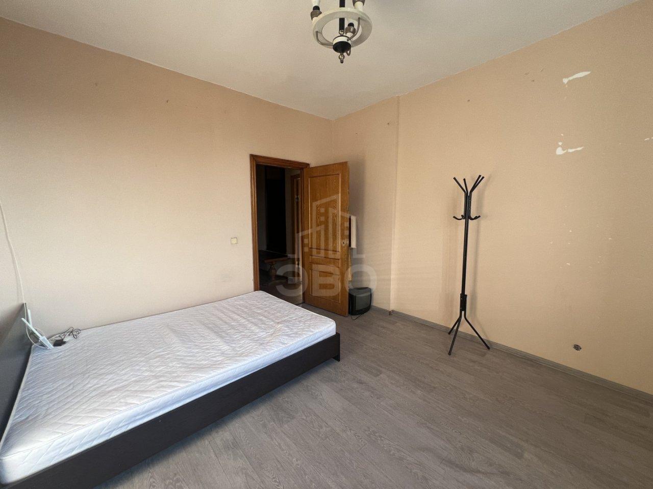 трехкомнатная квартира в Санкт-Петербурге по адресу: Панфилова ул., 26