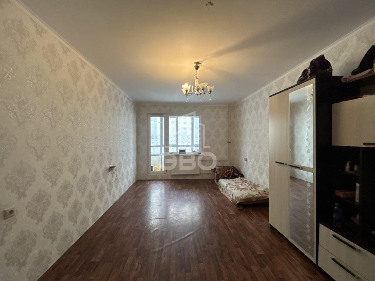 трехкомнатная квартира в Санкт-Петербурге по адресу: Маршала Казакова ул., 68