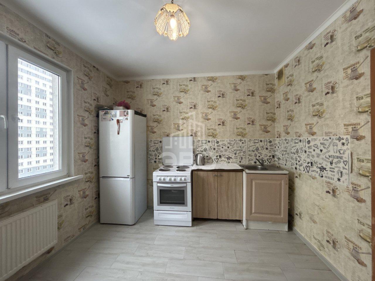 трехкомнатная квартира в Санкт-Петербурге по адресу: Маршала Казакова ул., 68