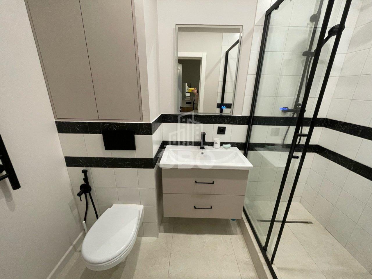 трехкомнатная квартира в Санкт-Петербурге по адресу: Вазаский пер., 3