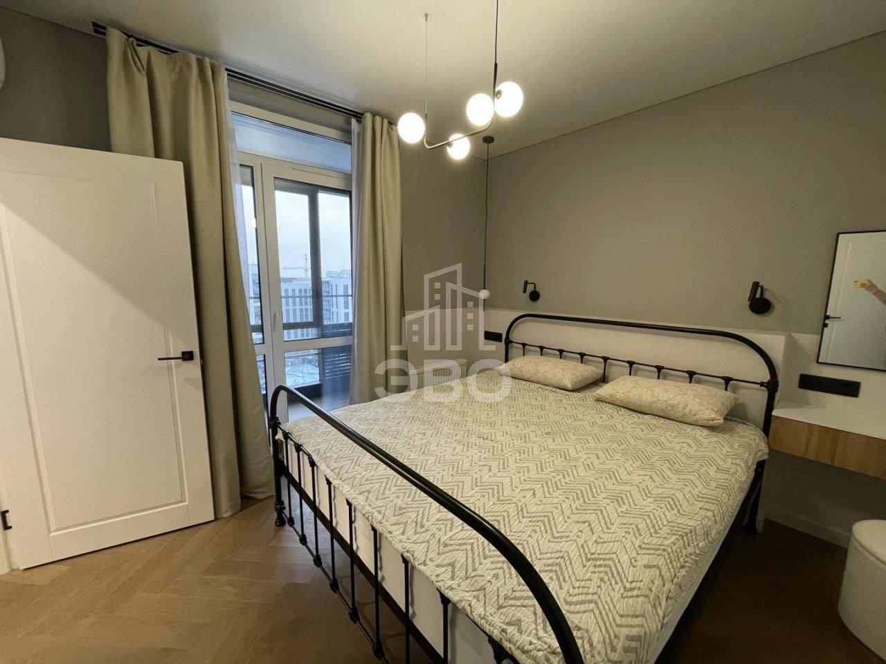 трехкомнатная квартира в Санкт-Петербурге по адресу: Вазаский пер., 3