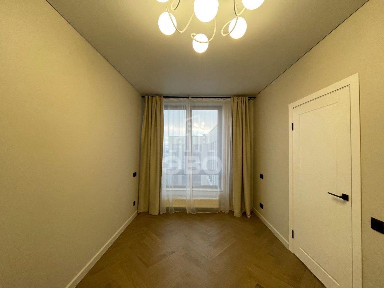 трехкомнатная квартира в Санкт-Петербурге по адресу: Вазаский пер., 3