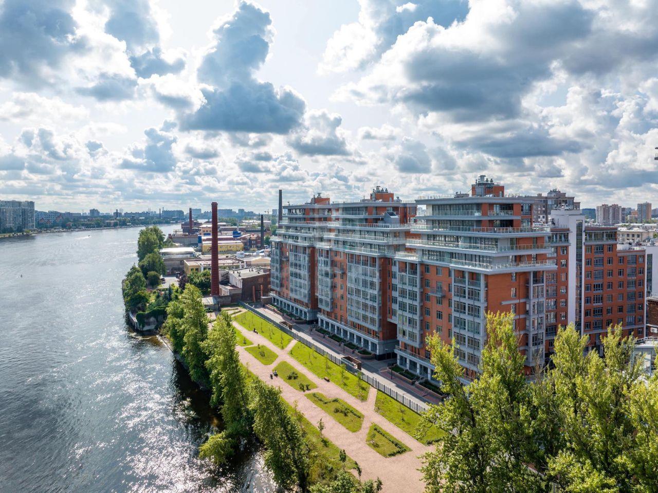 однокомнатная квартира в Санкт-Петербурге по адресу: Обуховской Обороны проспект, 70, к 4, строение 1