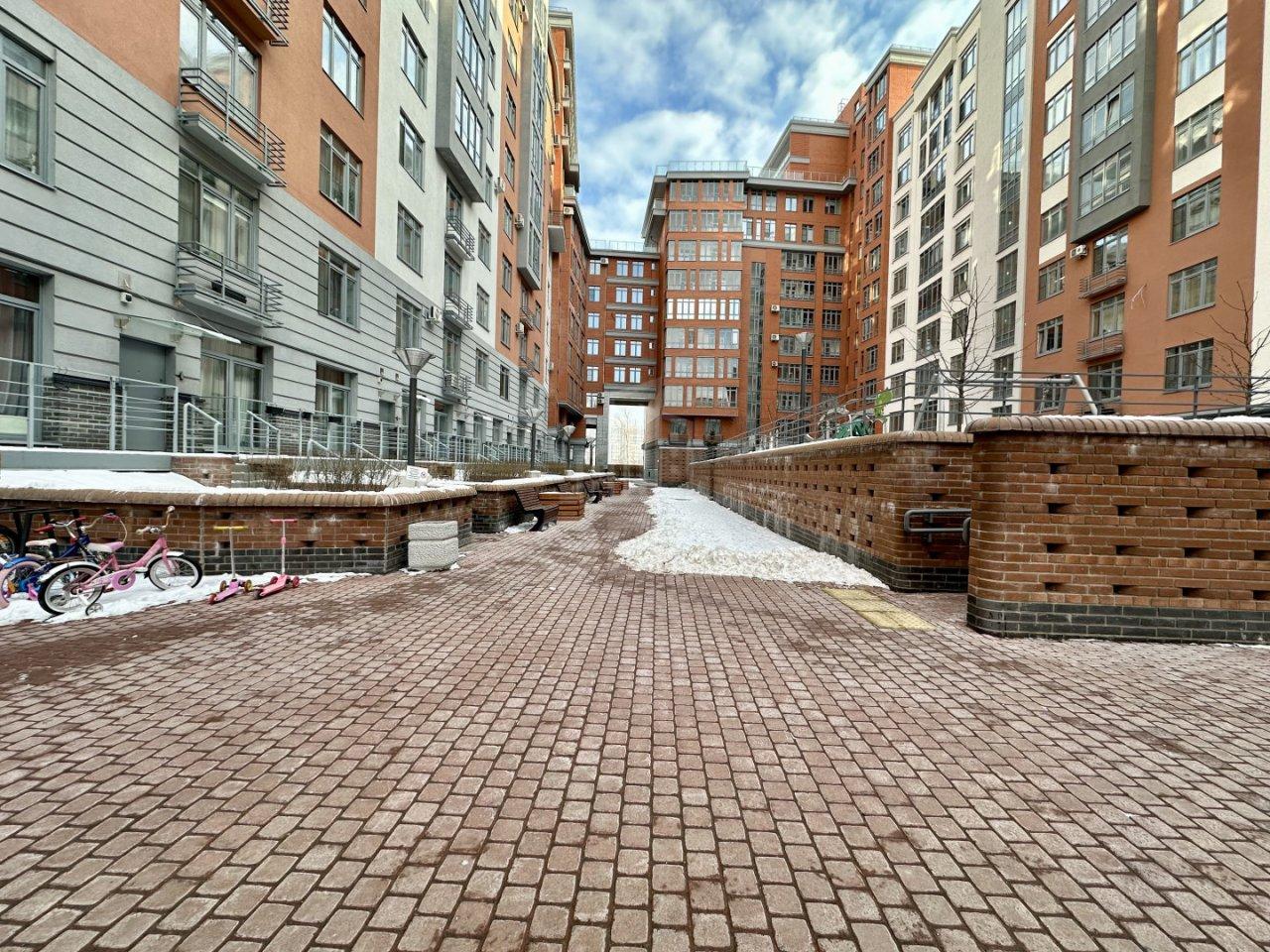 однокомнатная квартира в Санкт-Петербурге по адресу: Обуховской Обороны проспект, 70, к 4, строение 1