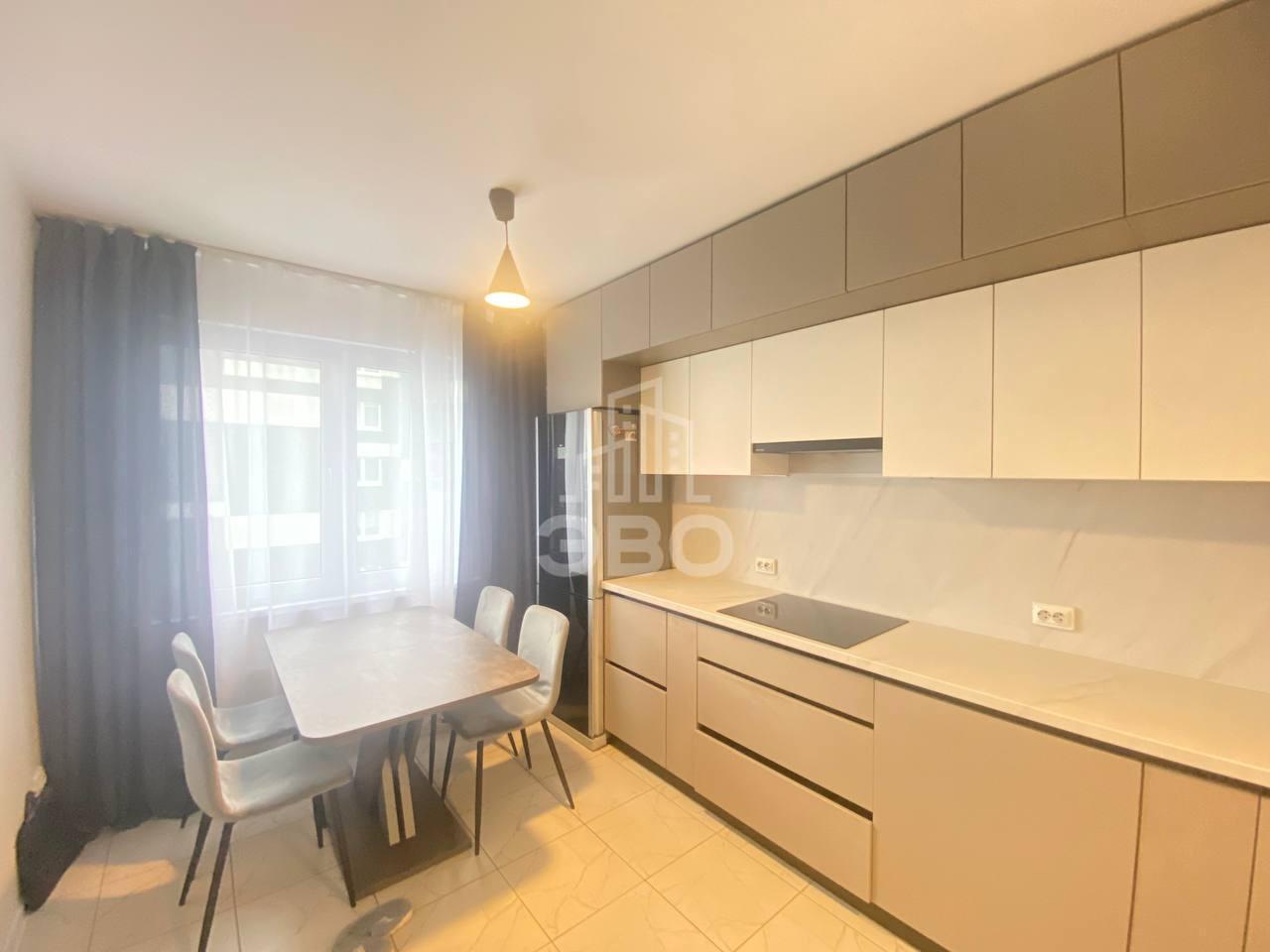 трехкомнатная квартира в Санкт-Петербурге по адресу: Пискарёвский проспект, 145, к 4