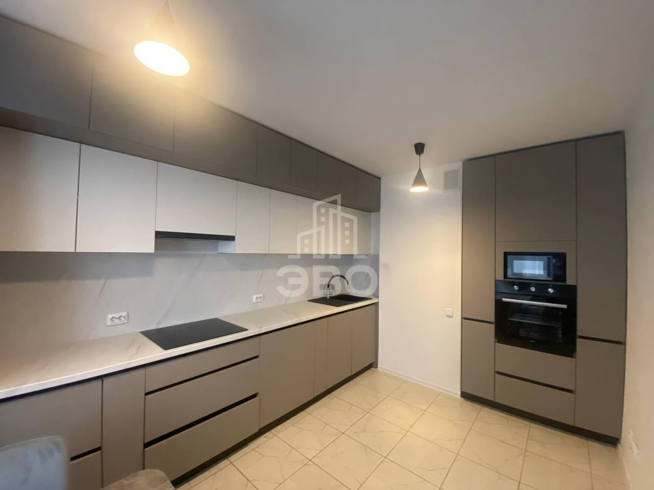 трехкомнатная квартира в Санкт-Петербурге по адресу: Пискарёвский проспект, 145, к 4