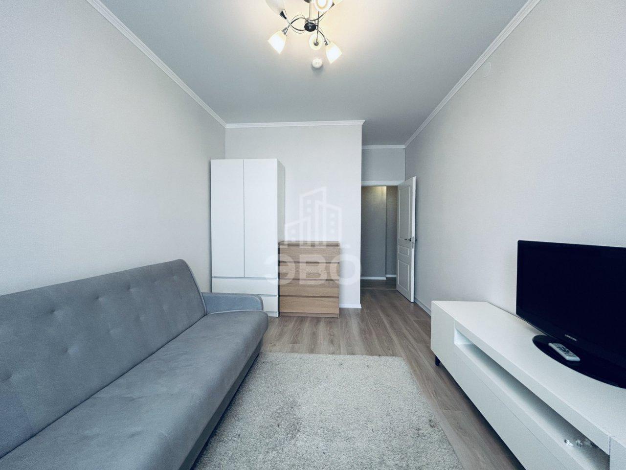 однокомнатная квартира в Санкт-Петербурге по адресу: Нины Петровой ул., 10, к 1