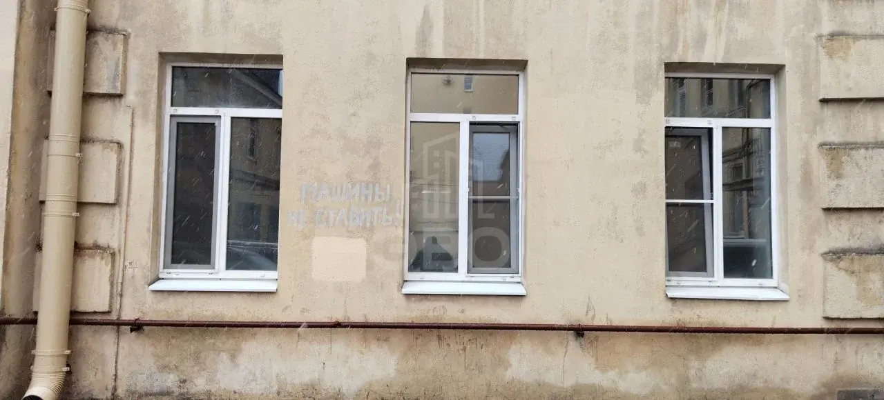 трехкомнатная квартира в Санкт-Петербурге по адресу: Бородинская ул., 13, литера А