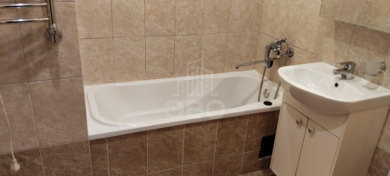 трехкомнатная квартира в Санкт-Петербурге по адресу: Бородинская ул., 13, литера А