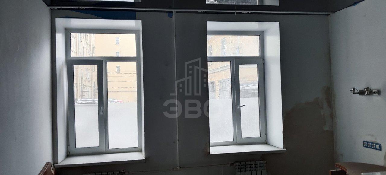 трехкомнатная квартира в Санкт-Петербурге по адресу: Бородинская ул., 13, литера А