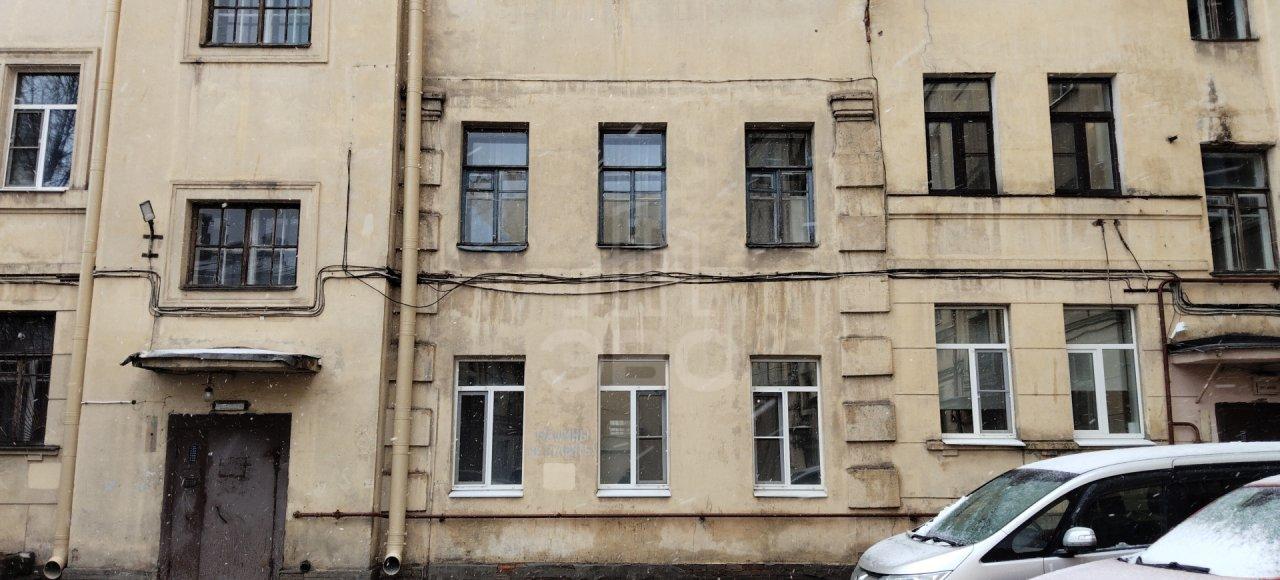 трехкомнатная квартира в Санкт-Петербурге по адресу: Бородинская ул., 13, литера А