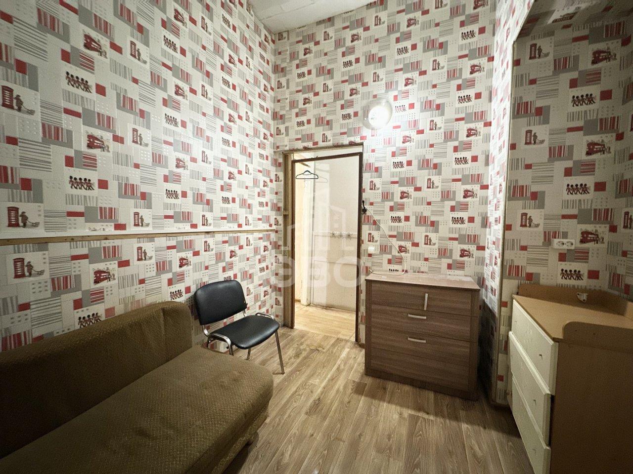 трехкомнатная квартира в Санкт-Петербурге по адресу: 15-я В.О. линия, 74