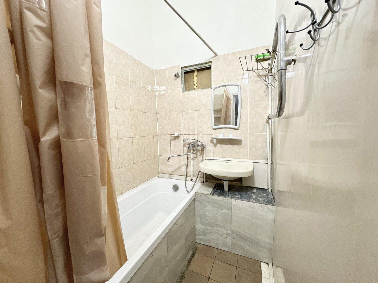 трехкомнатная квартира в Санкт-Петербурге по адресу: 15-я В.О. линия, 74