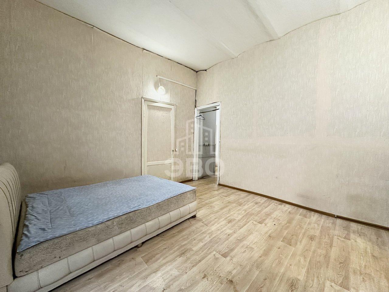 трехкомнатная квартира в Санкт-Петербурге по адресу: 15-я В.О. линия, 74