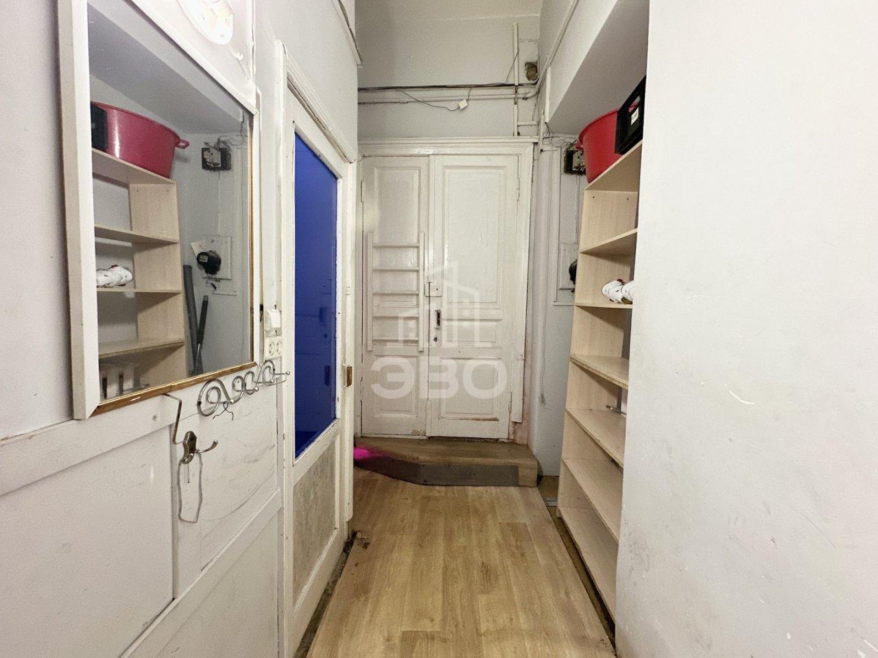 трехкомнатная квартира в Санкт-Петербурге по адресу: 15-я В.О. линия, 74