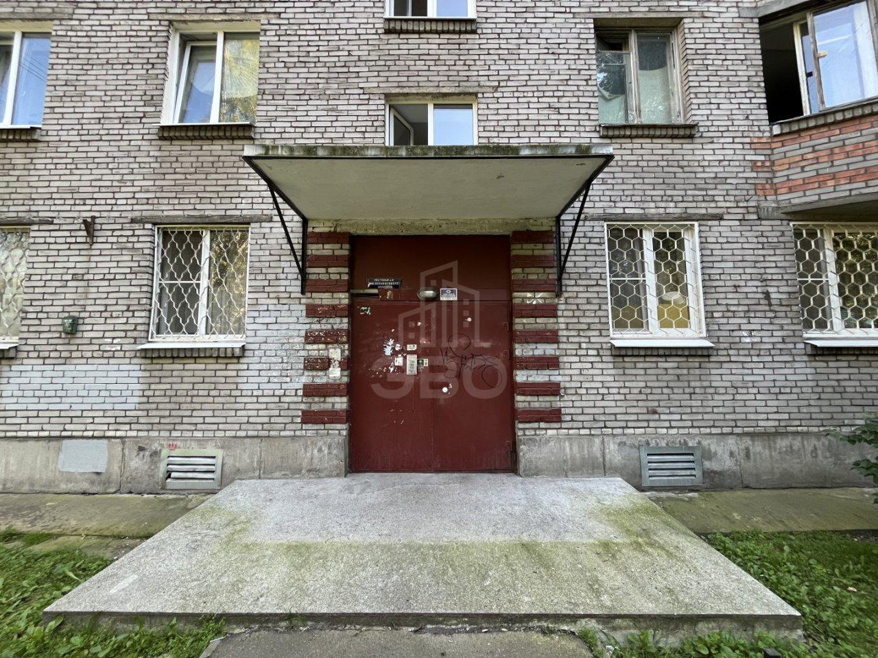 трехкомнатная квартира в Санкт-Петербурге по адресу: Наличная ул., 39, к 1