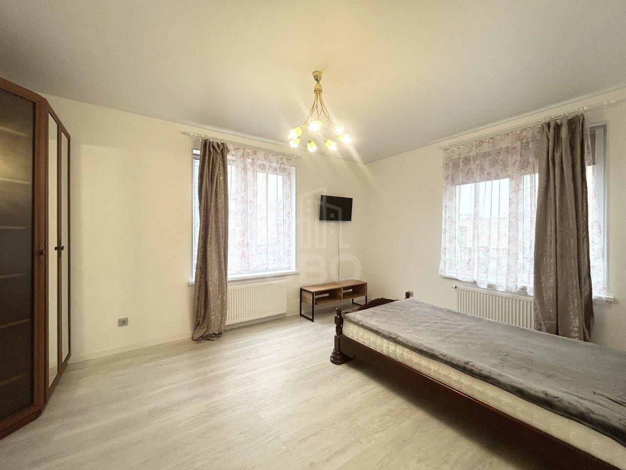 однокомнатная квартира в Санкт-Петербурге по адресу: Струве ул., 12, к 1