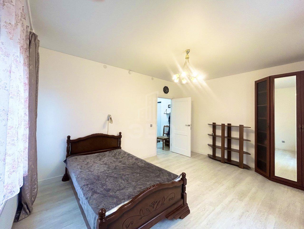 однокомнатная квартира в Санкт-Петербурге по адресу: Струве ул., 12, к 1