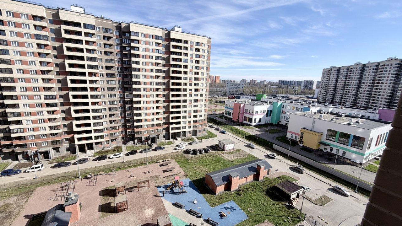 однокомнатная квартира в Ленинградской области по адресу: Шоссе в Лаврики ул., 72, к 2