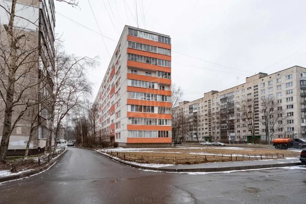 двухкомнатная квартира в Санкт-Петербурге по адресу: Шотмана ул., 6, к 1